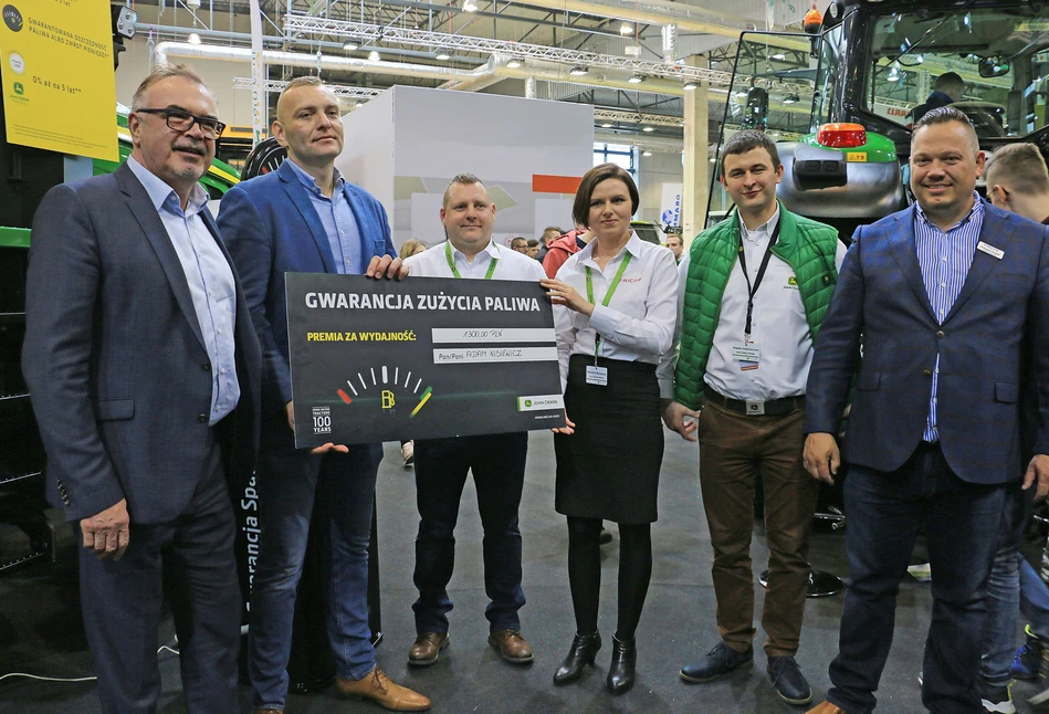 John Deere nagrodził rolnika kwotą 1300 zł