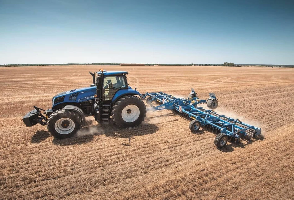 New Holland T8 Genesis – inteligentny ciągnik o mocy 400 KM