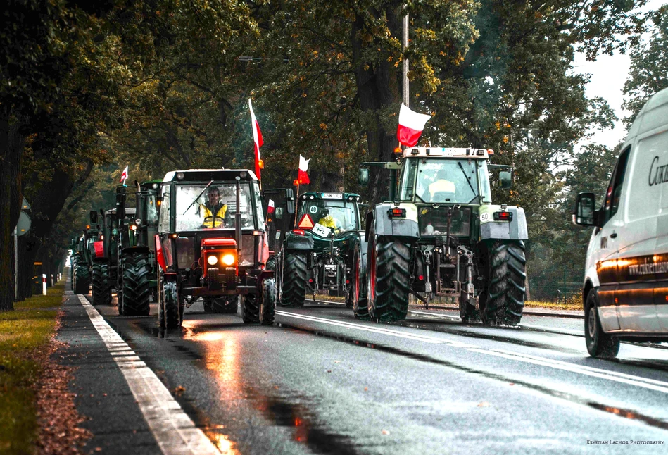 Protestujący rolnicy blokowali drogi dojazdowe do Bydgoszczy [ZDJĘCIA]