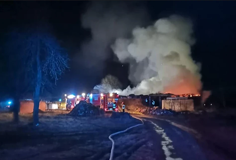 W pożarze stracił całe bydło. Zorganizowano pomoc dla poszkodowanego rolnika