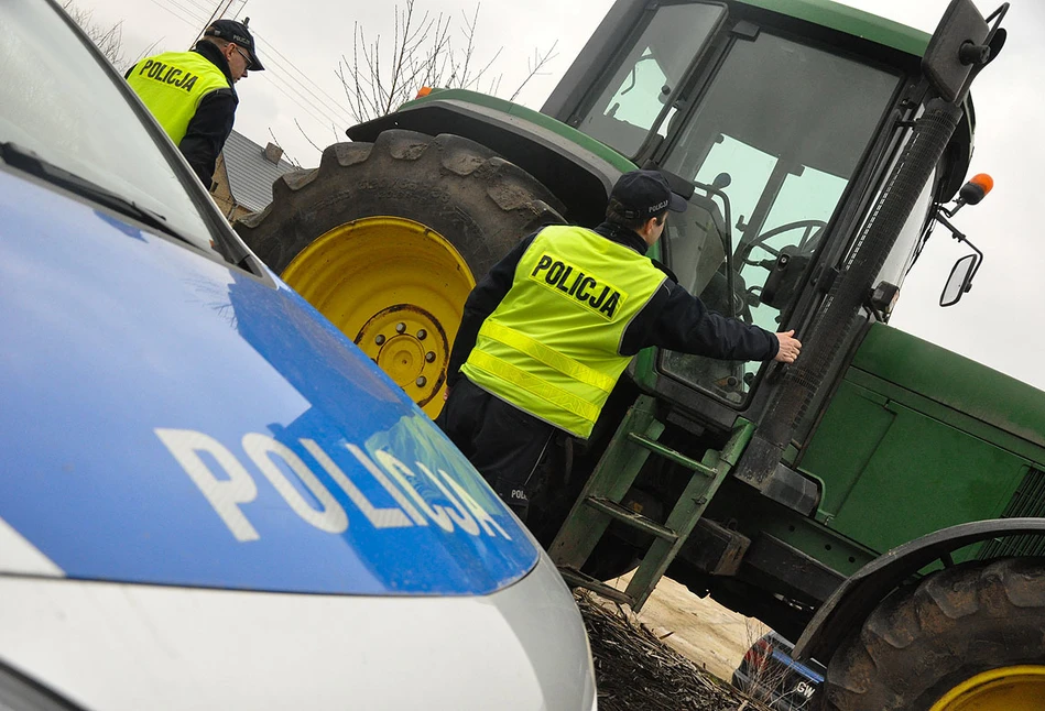 33-latek po pijaku ukradł ciągnik. A rolnik został bohaterem