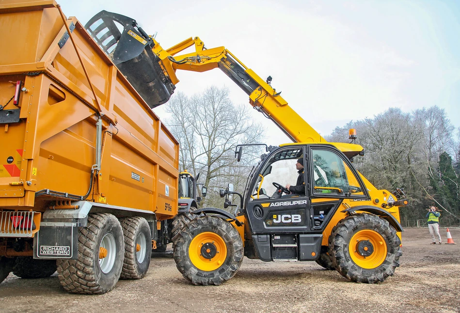 Raport profi: JCB Loadall 542-70 AgriSuper