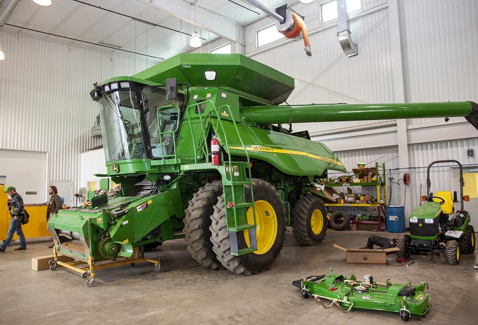 Ważne porozumienie Deere & Company. Rolnicy mają prawo do naprawy własnego sprzętu lub wyboru niezależnego mechanika