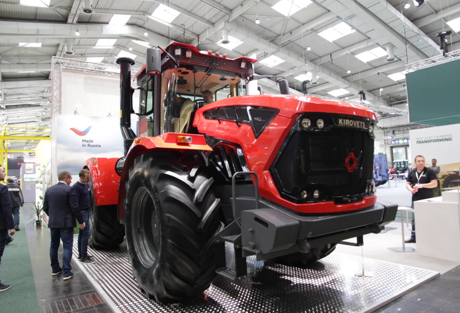 Agritechnica 2019: Kirovetz K-742 M Premium