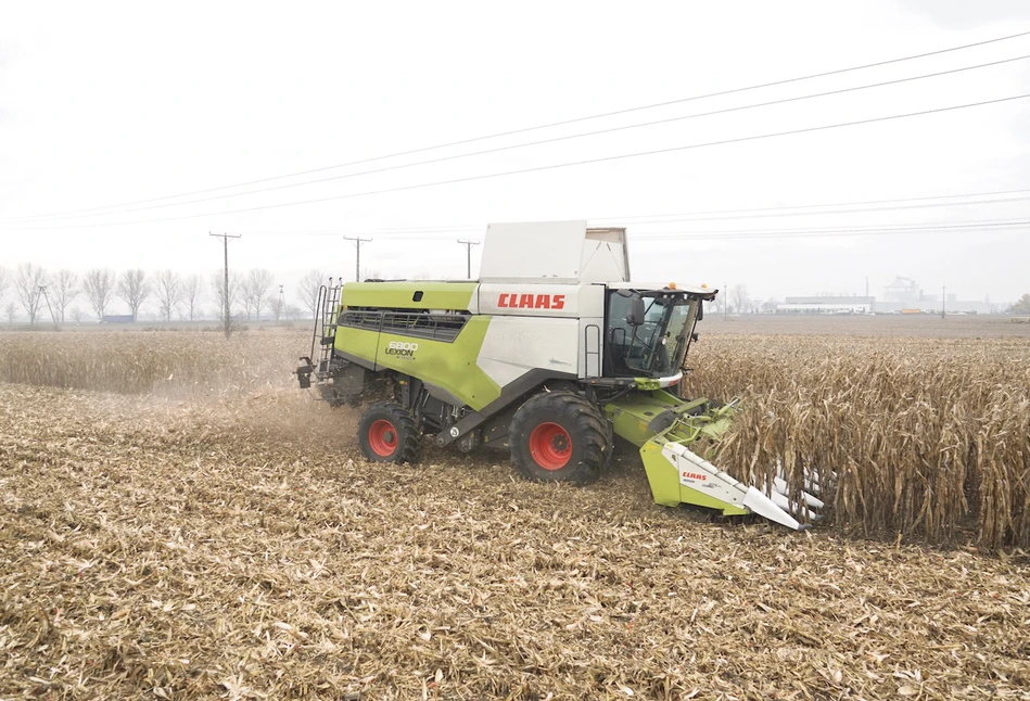 18-tonowy kombajn Claas Lexion spala tylko 9 litrów na hektar