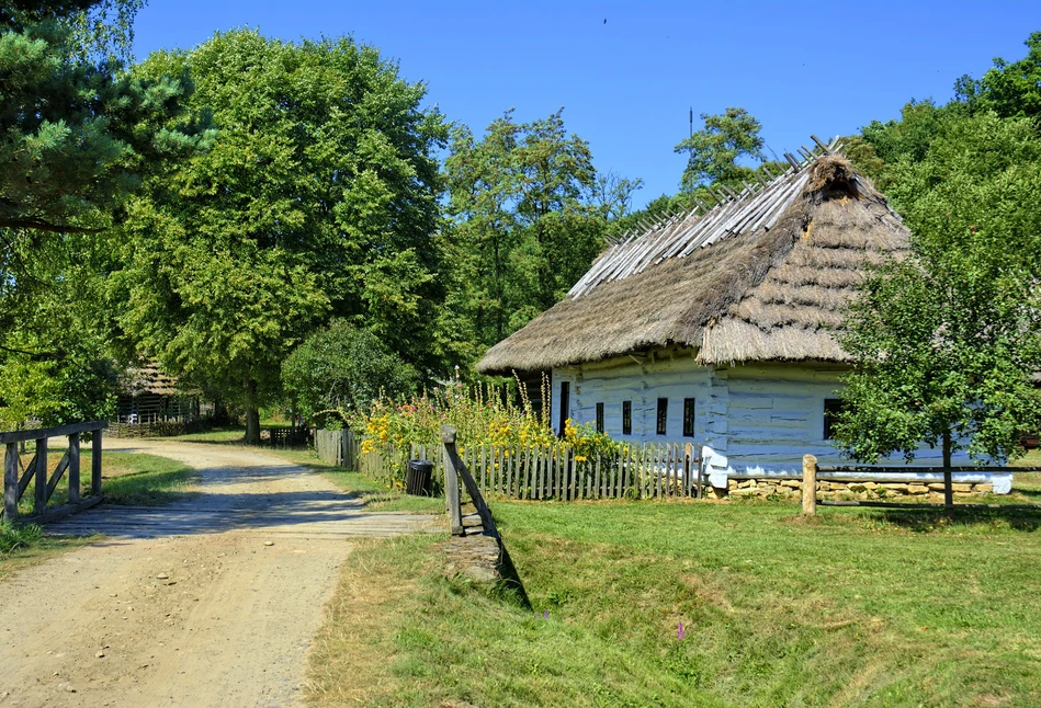 Czy zawsze trzeba uzyskać zgodę KOWR na sprzedaż ziemi rolnej osobie, która nie jest rolnikiem?