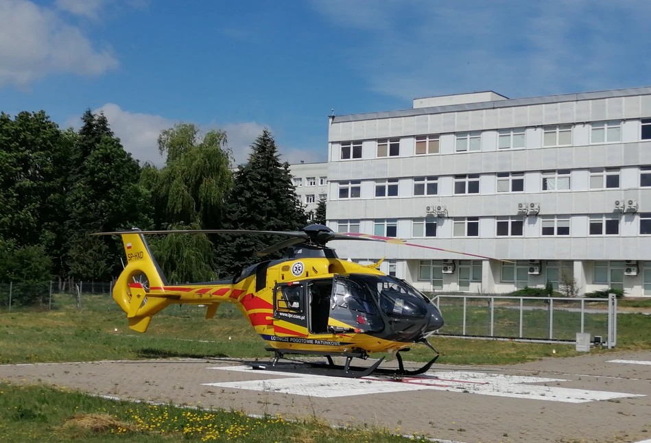 Nie żyje 2-latek, który wpadł pod ciągnik pod Kartuzami