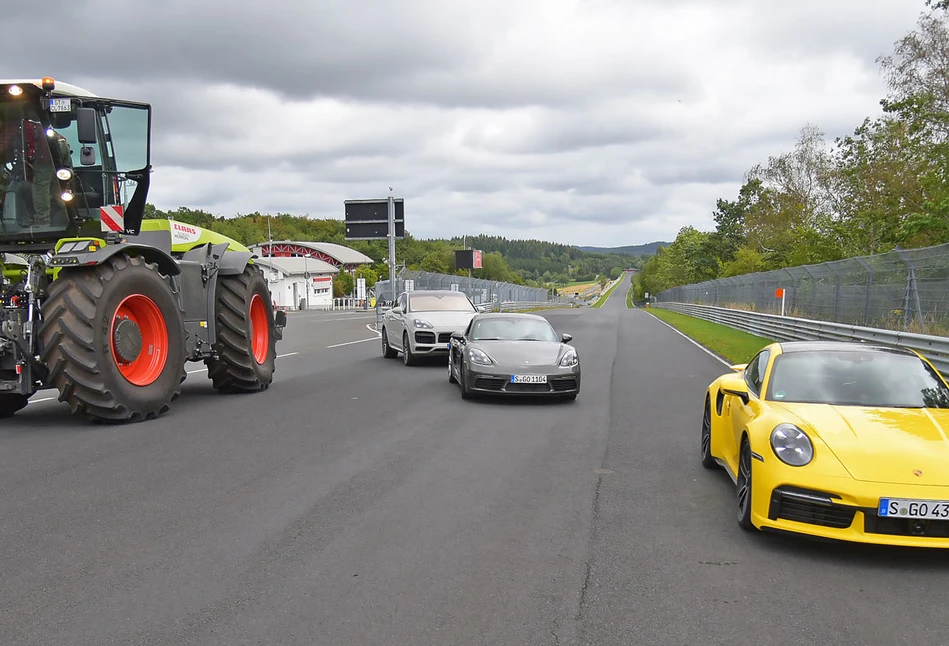 Claas Xerion - tyłem do przodu na torze Nürburgring