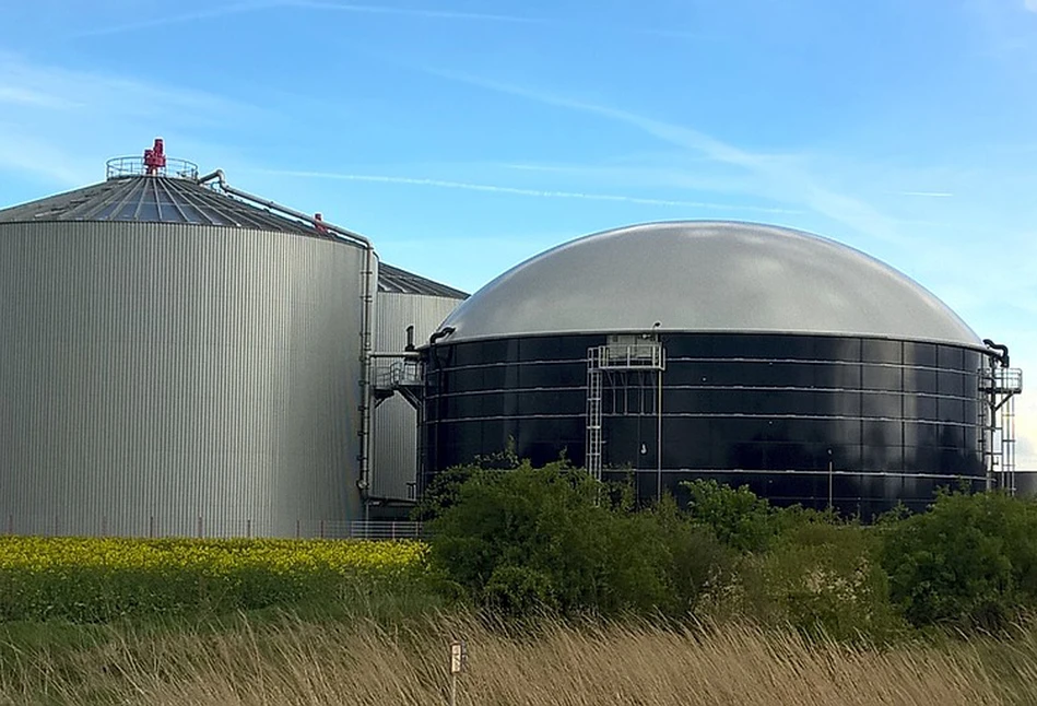 Czy rolnik sprzedając energię z biogazowni musi mieć działalność gospodarczą?
