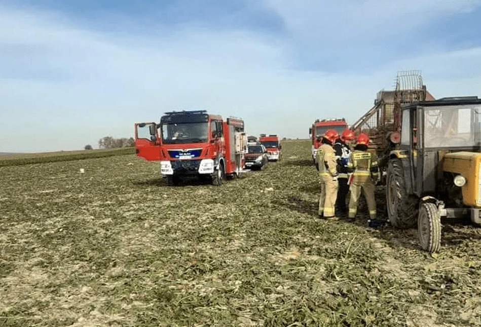 Makabryczny wypadek: mężczyznę wciągnął kombajn do zbioru buraków