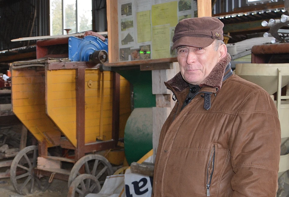 Skansen w Niedrzewicy Kościelnej ma setki maszyn rolniczych z XIX i XX wieku. Czy znajdzie się pasjonat, który go uratuje?