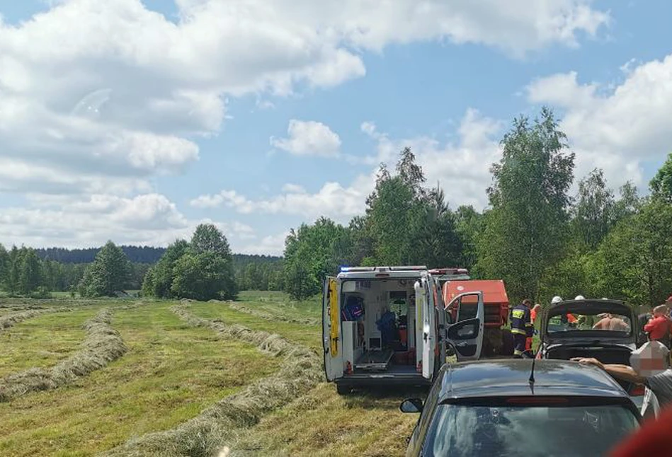 Groźny wypadek na Mazowszu. Prasa wciągnęła rolnikowi rękę!