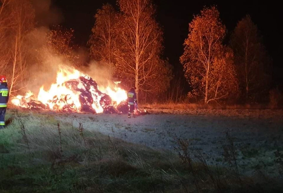 Nastolatek podpalił 30 bel słomy, żeby rozładować emocje