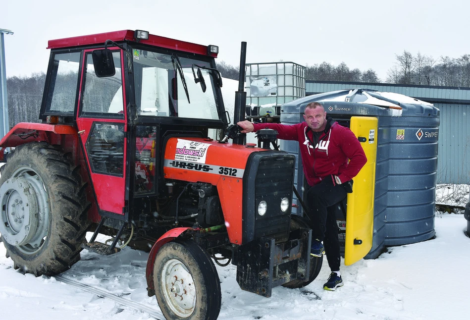 Odwiedziliśmy Pudziana w jego gospodarstwie. Jaki ma ciągniki?