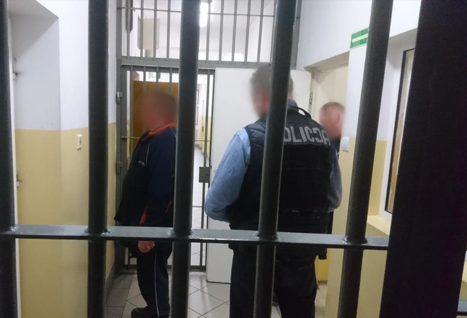 Zorganizowana grupa przestępcza handlowała przyczepami rolniczymi za 2,5 mln złotych