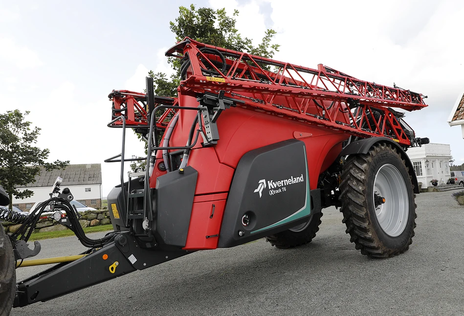 Pojemny opryskiwacz – Kverneland iXtrack T6