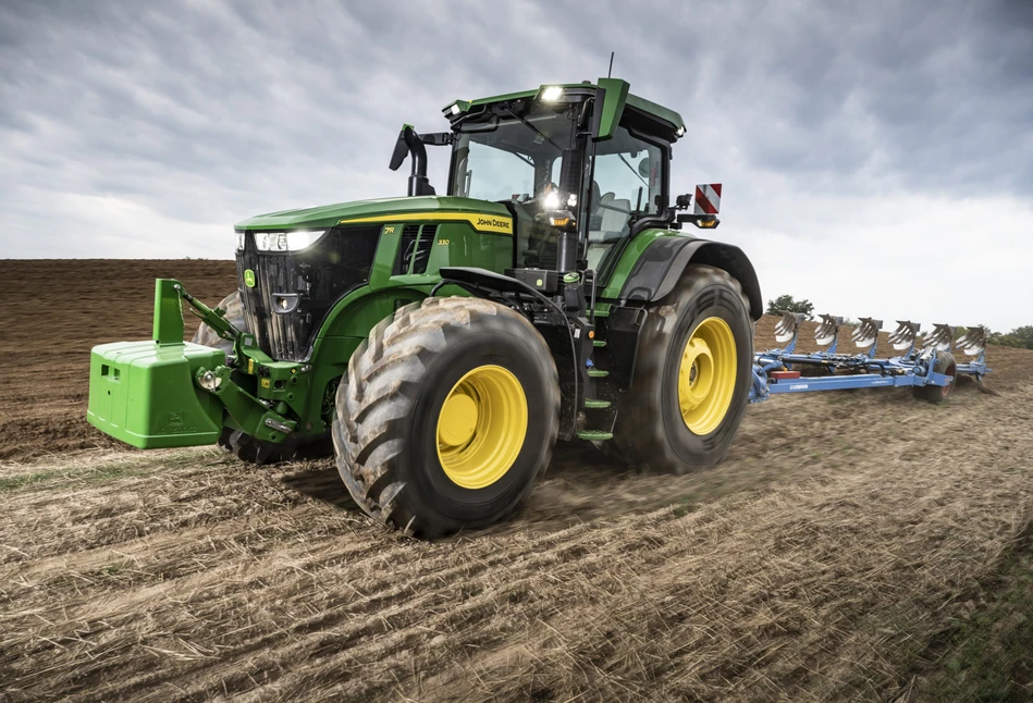 Maszyna Roku 2020 – ciągnik najwyższej klasy John Deere 7R