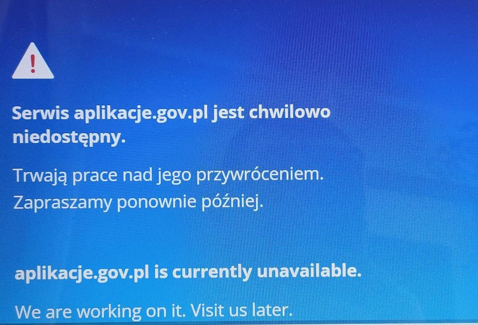 Pomoc suszowa 2022: Aplikacja szwankuje, rolnicy zdenerwowani. Czy termin naboru wniosków będzie wydłużony?