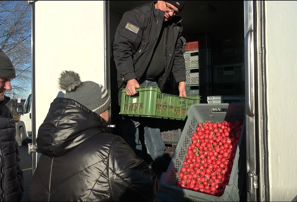 „Walczymy tylko o przetrwanie”. Rolnicy nie widzą przyszłości dla swoich gospodarstw [FILM]