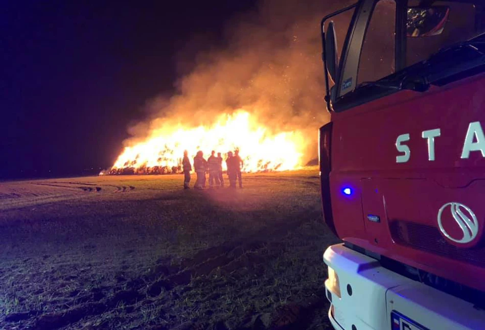 Seria pożarów w Dusznikach. Spłonęły 4 stogi. Czy to podpalacz?