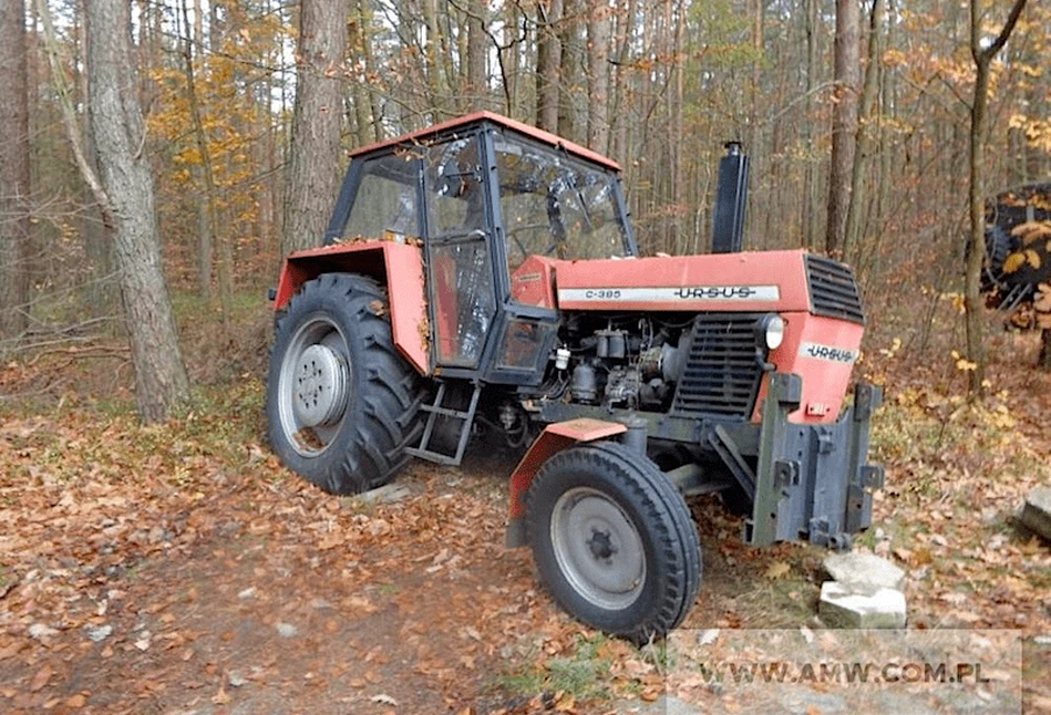 Ursus C-385 i przyczepy do kupienia od wojska