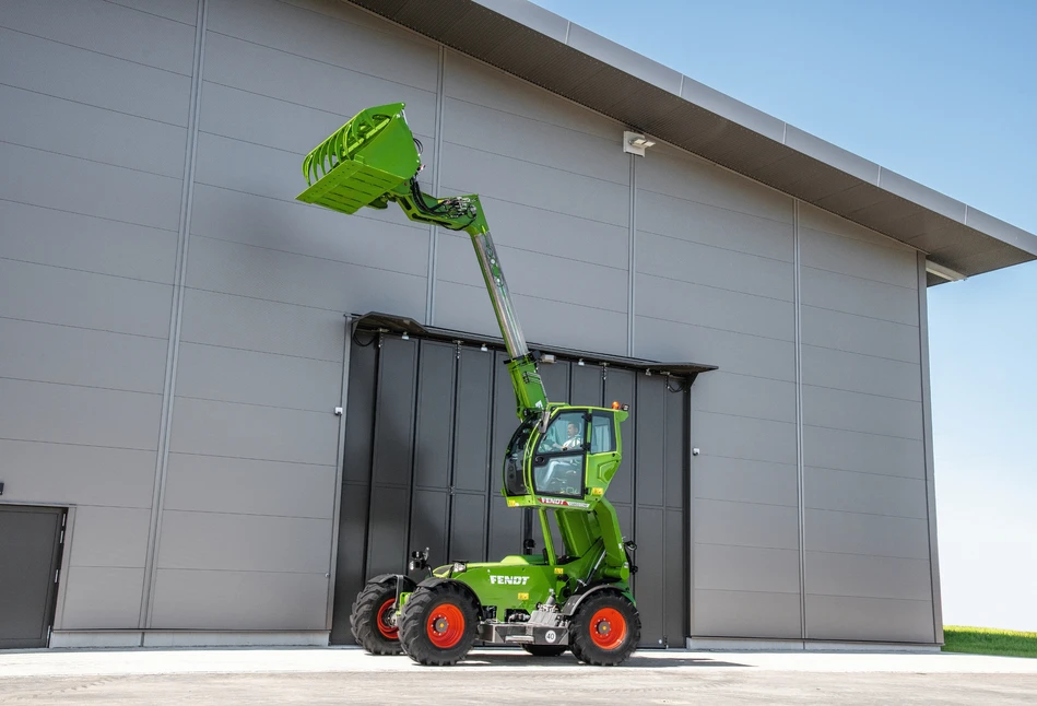 Fendt Cargo T740: mniejsza, ale z unoszoną kabiną