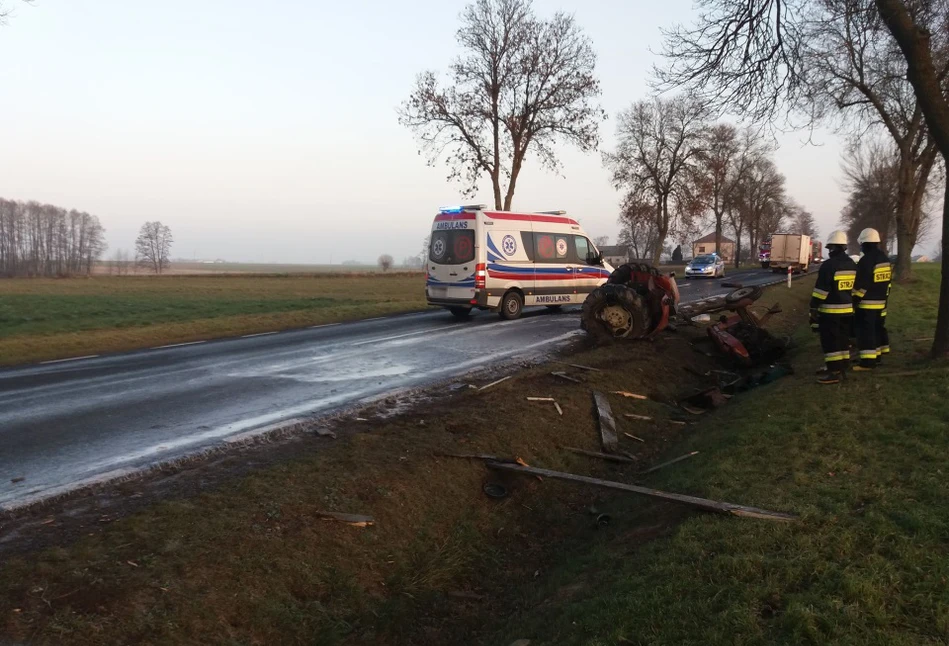 Ciągnik kompletnie ROZBITY pod zderzeniu z dostawczakiem