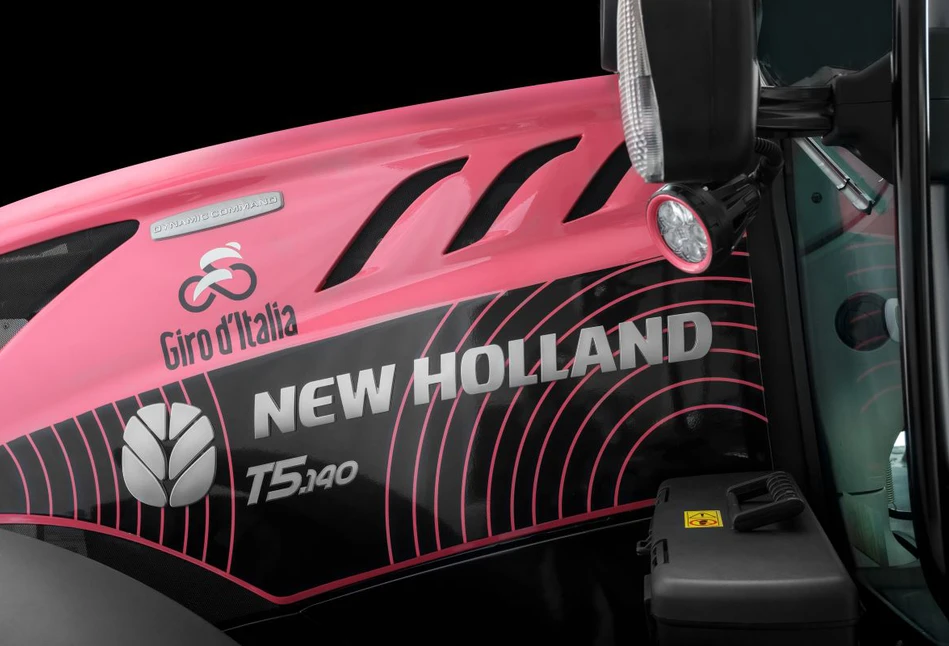 Ciągnik New Holland T5.140 w barwach wyścigu Giro d’Italia