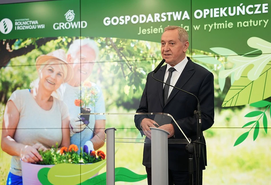 Gospodarstwa opiekuńcze. Jak na nowym pomyśle ministerstwa mogą zarobić rolnicy?