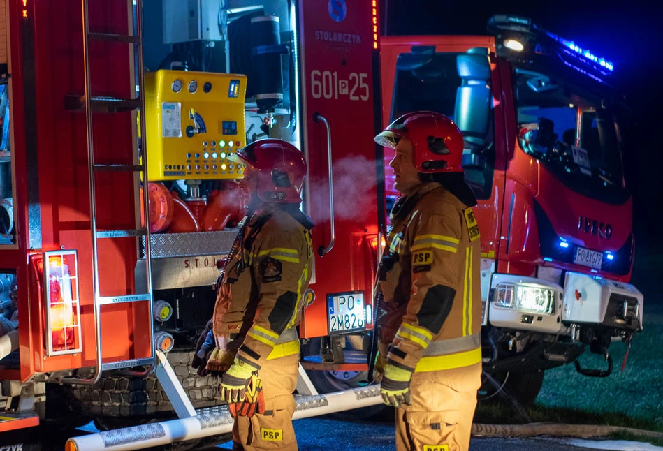 Przez śnieg runął dach chlewni. 400 świń pod  gruzami