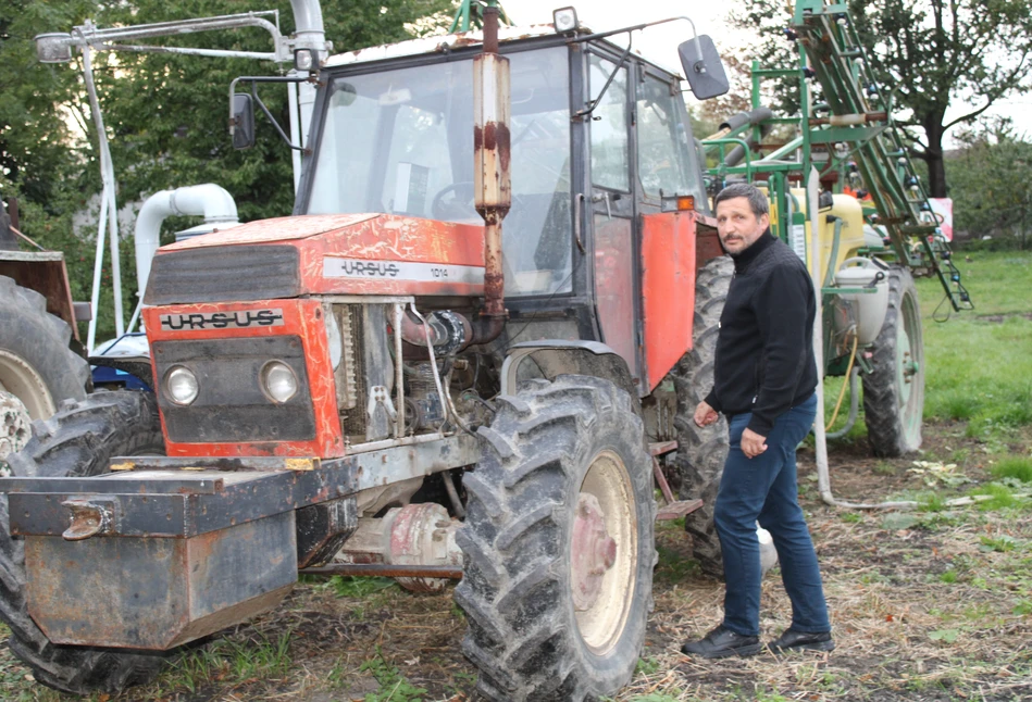 Ciągnik za 274 tys. zł stoi od 6 lat, a spór między rolnikiem i dealerem trwa