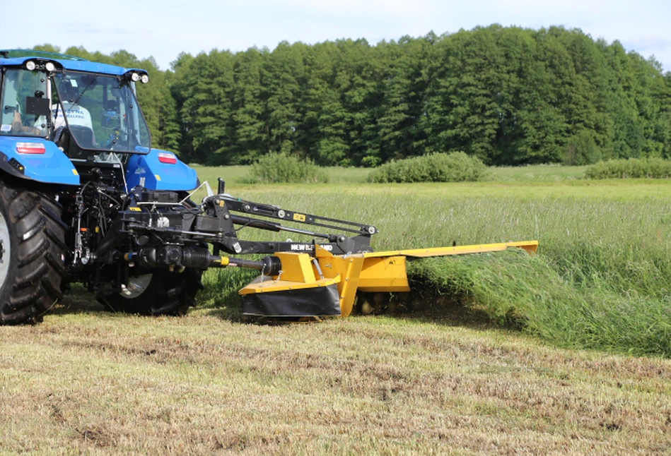 Mazowsze: Maszyny zielonkowe New Holland w akcji