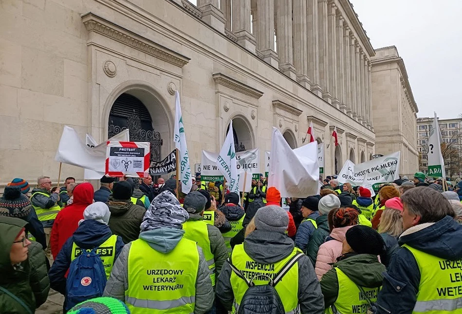 Protest weterynarzy przed siedzibą Ministerstwa Rolnictwa