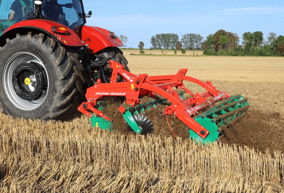 Brona talerzowa z talerzami drobnofalistymi Agro-Masz BT [TEST 7 maszyn]