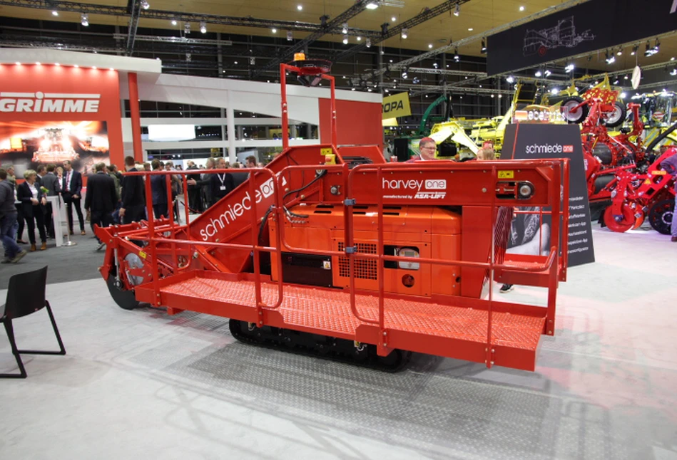 Agritechnica 2019: Grimme autonomiczny kombajn do zbioru batatów