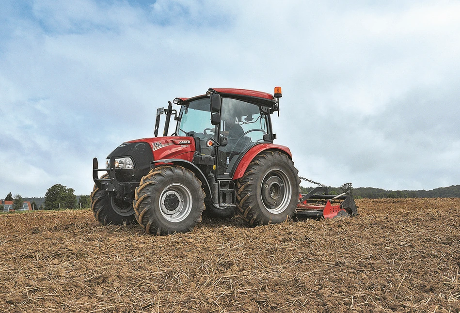 Nasz test: ciągnik Case IH Farmall 75 A - poręczny traktor z dobrą widocznością