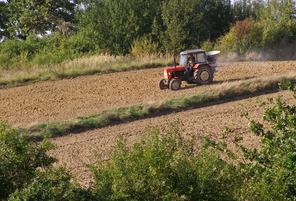 OC rolników – kiedy i jak zmienić ubezpieczyciela?