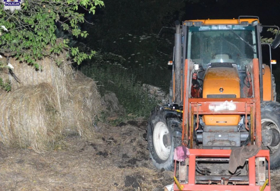 Rolnik uwięziony między turem a ciągnikiem. 38-latek trafił do szpitala