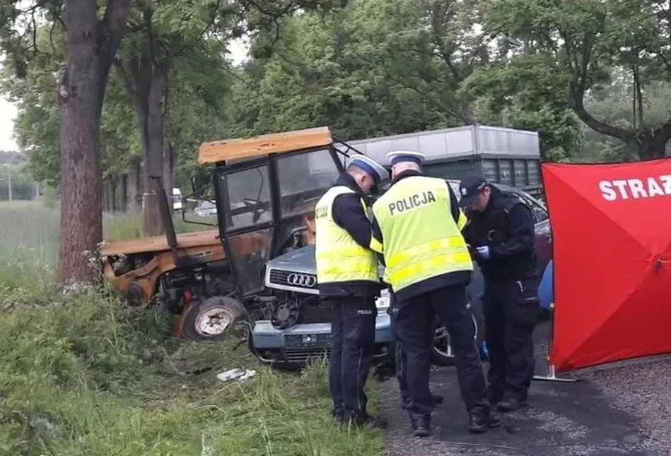 Audi wpadło z impetem na Ursusa. 25-latek ZGINĄŁ na miejscu