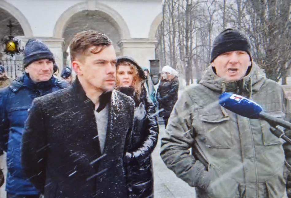 Liceum mundurowe w Dubience. Protest przeciw likwidacji szkoły odbył się w Warszawie