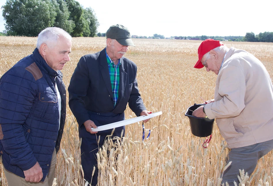 Państwowe dopłaty do ubezpieczeń upraw i zwierząt gospodarskich w 2021 roku bez zmian