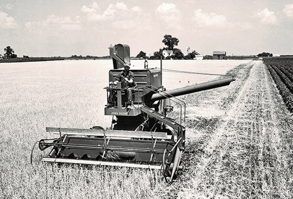 Jak zmieniały się kombajny John Deere'a przez ostatnie 75 lat?