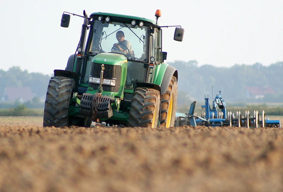 Ile kosztuje używany ciągnik marki John Deere?