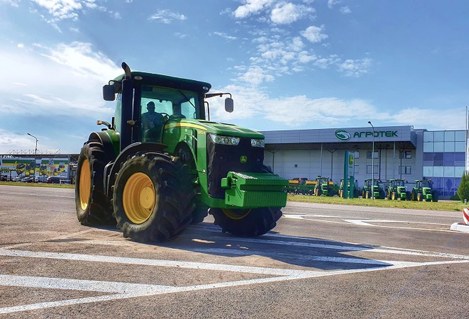 Rosjanie ukradli maszyny rolnicze za 5 mln dolarów. Ale John Deere zagrał złodziejom na nosie