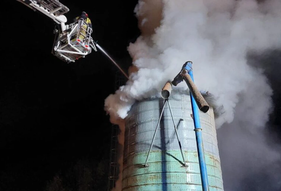 Pożar gigantycznej suszarni do kukurydzy: straty mogą być wysokie