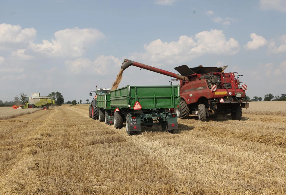 Jak kupić kombajn na spółkę z sąsiadem i rozliczyć VAT zgodnie z prawem?