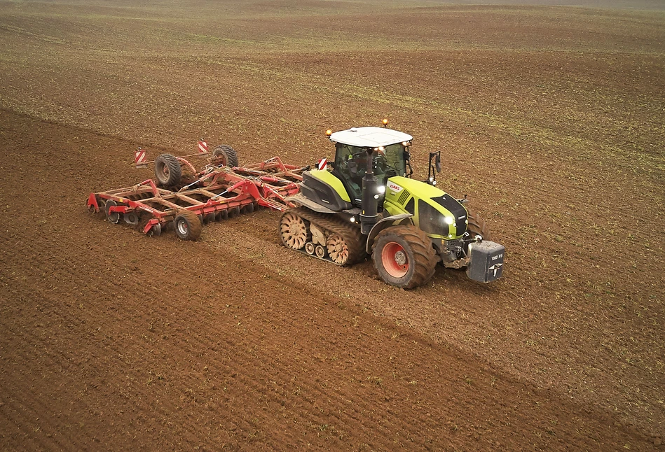 Claas Axion Terra Trac w polskim gospodarstwie