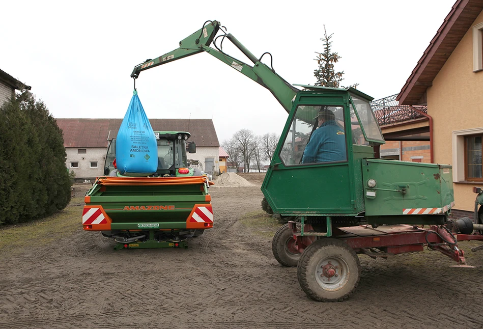 Dopłaty do nawozów: W pierwszym tygodniu ARIMR wypłaciła rolnikom 500 mln zł