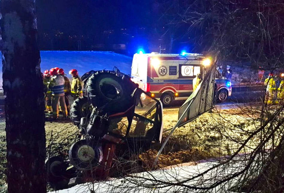 Pijany kierowca Fiata staranował ciągnik. Rolnik w szpitalu