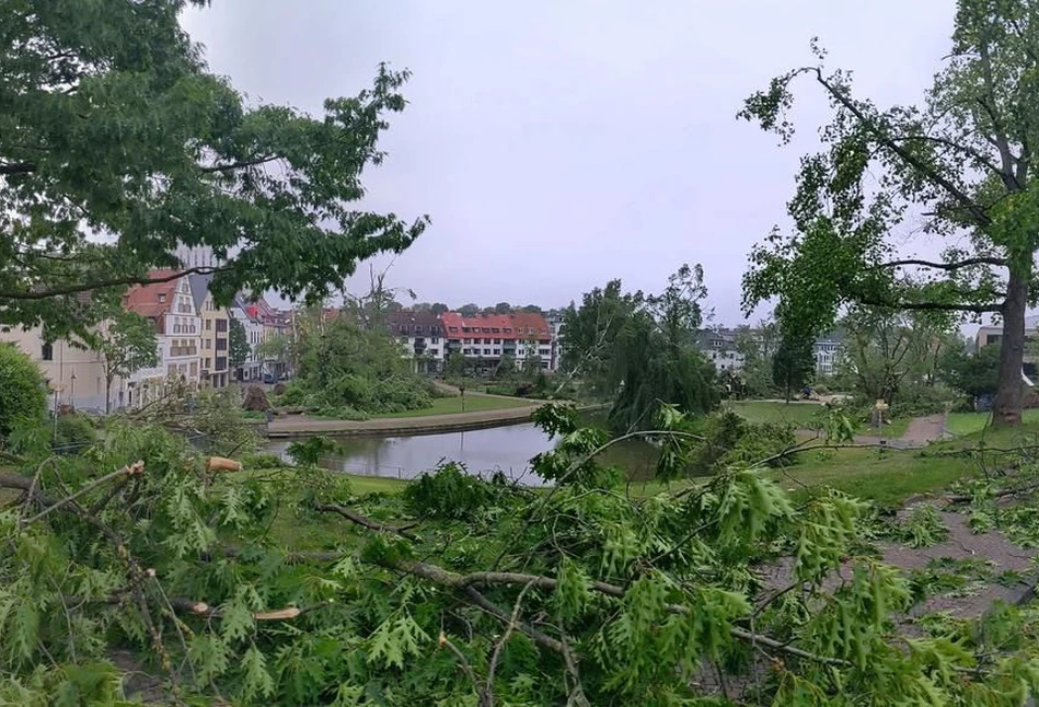 Już ponad 260 interwencji straży przez wiatr i burze. A będzie jeszcze gorzej